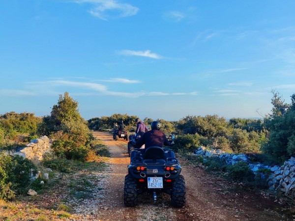 DalmatiaQuad_Staza_Adventure